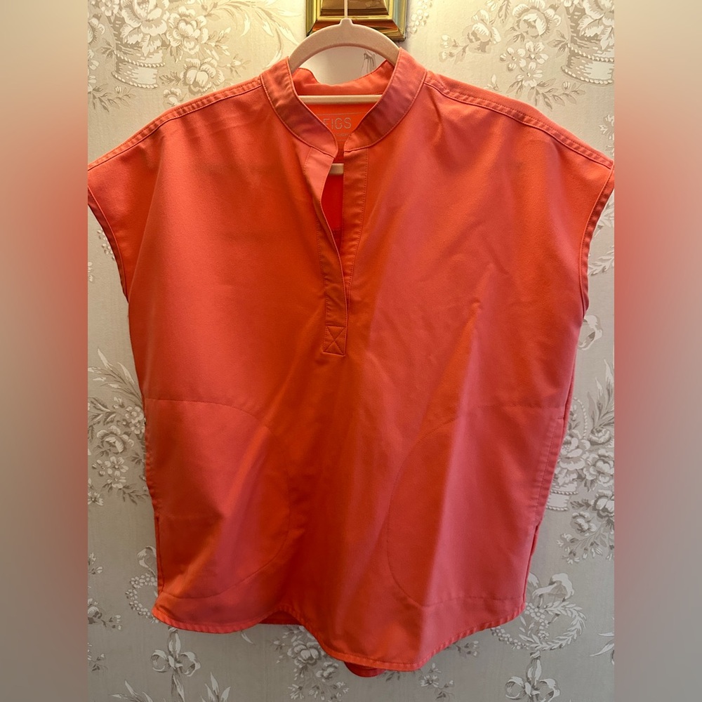 Figs Rafaela hot coral xs